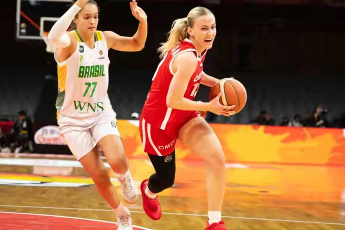 中国女篮力克南苏丹挺进世界杯关键战