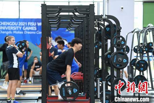 成都大运村融合慢生活与快节奏 全球运动员体验