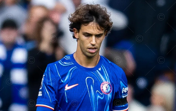 曼联官宣17岁哥伦比亚新星奥罗兹科加盟开启年轻