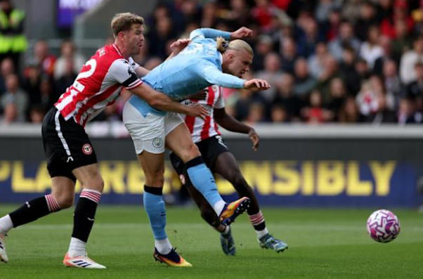 曼联官宣17岁哥伦比亚新星奥罗兹科加盟开启年轻