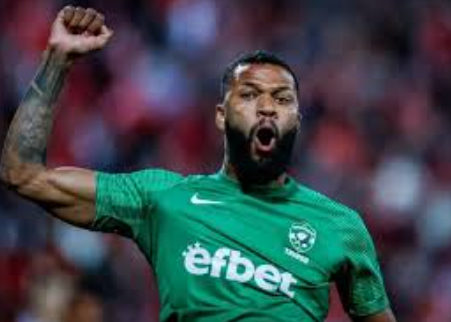 曼联官宣17岁哥伦比亚新星奥罗兹科加盟开启年轻