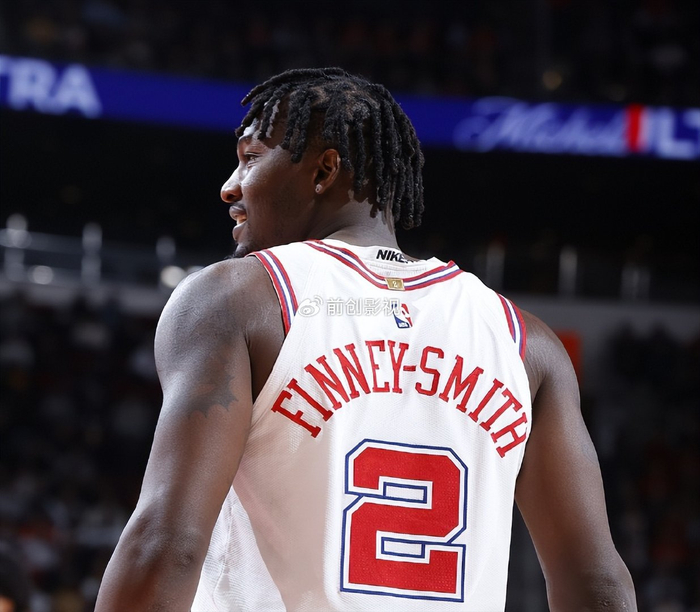 谢泼德三分爆发率队逆转雄鹿 火箭四连胜巩固西